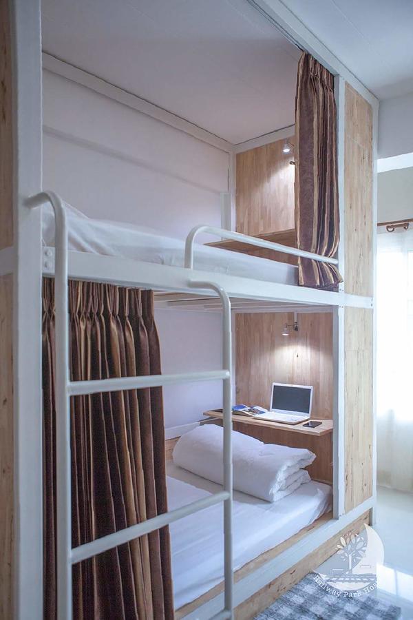 Railway Park Hostel Čiang Mai Exteriér fotografie