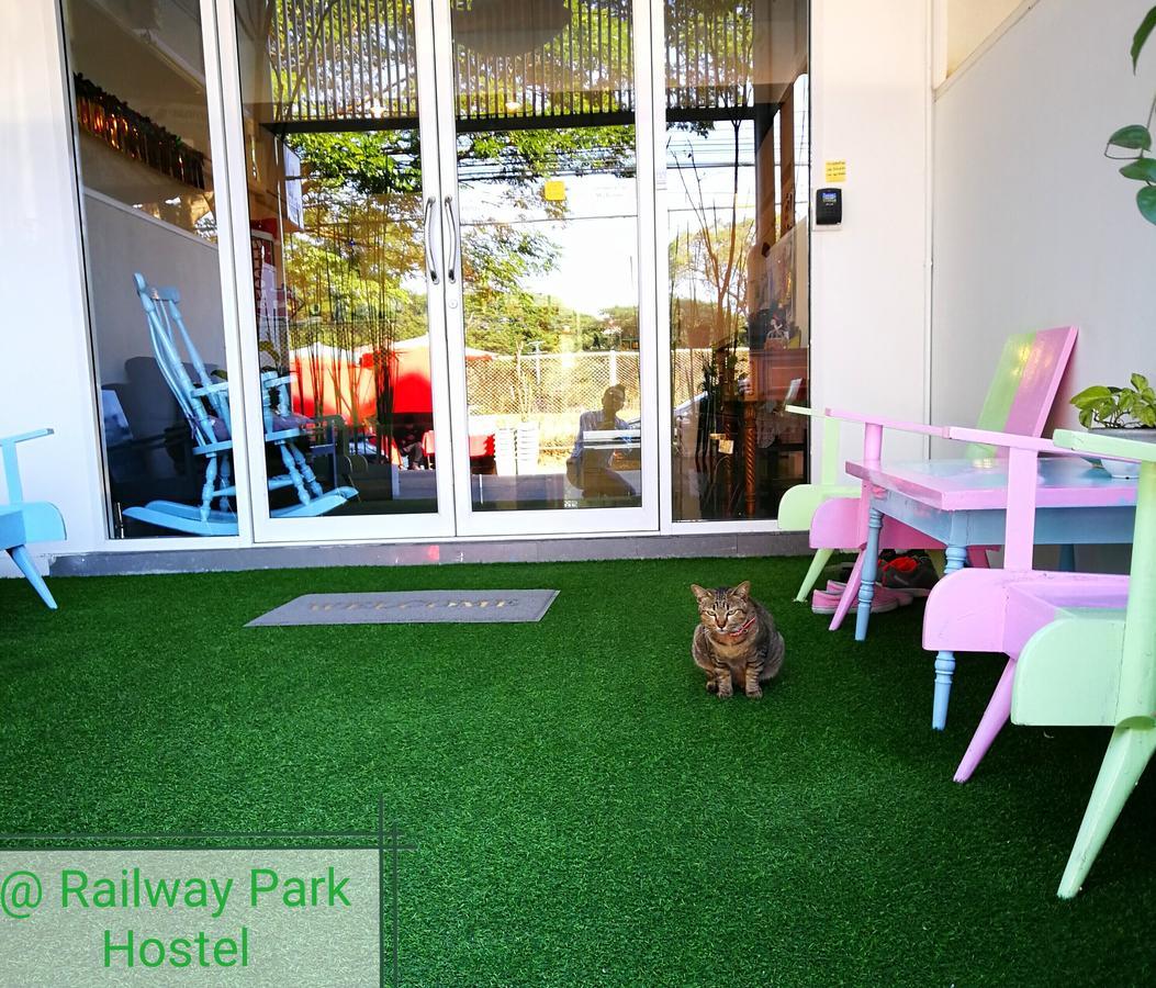 Railway Park Hostel Čiang Mai Exteriér fotografie